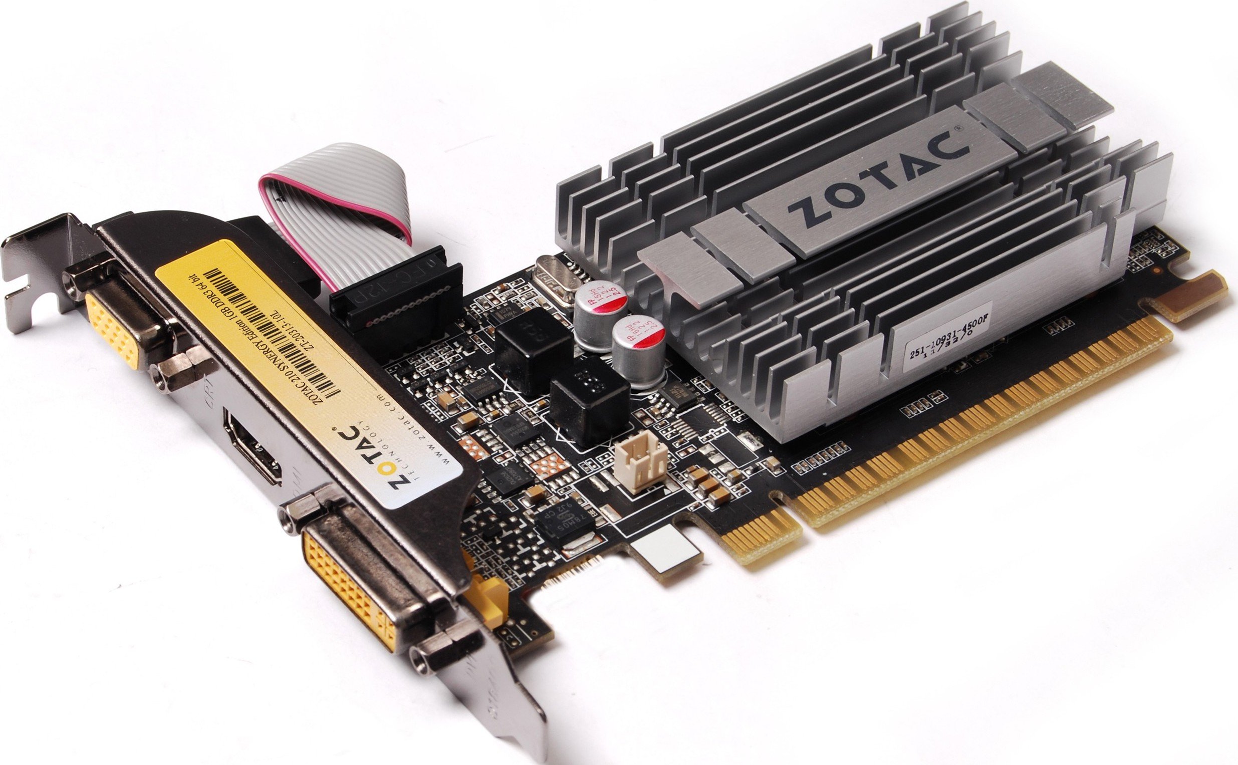 Видеокарта Zotac PCI-E GeForce 210 1GB DDR3 (ZT-20313-10L) - купить в ...