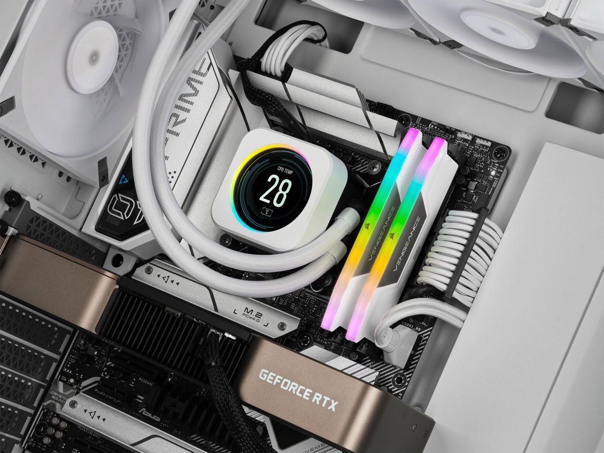 Модуль памяти Corsair DDR5 32GB 2x16GB 6000MHz Vengeance RGB White